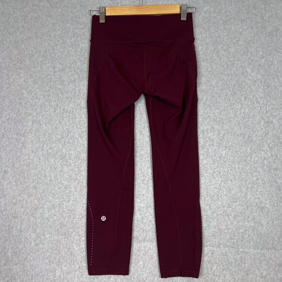 Lululemon Garnet Extra Mile Crop Reflective 23" Size 4 - Picture 5 of 9